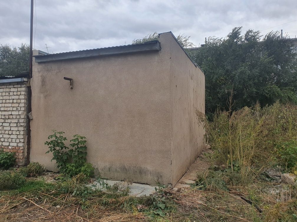 Продам гараж в центре