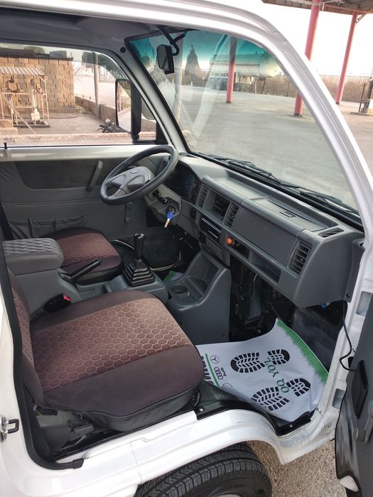 Дамас сотилади бир ку́л.