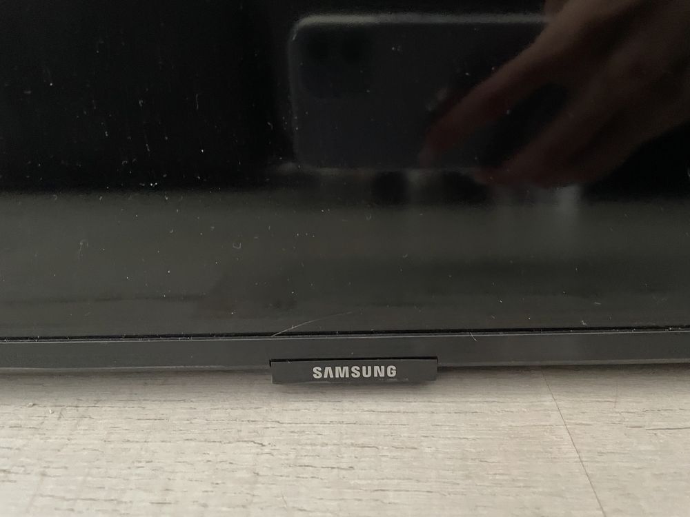 Samsung 50’’ Tu8072 с изгоряла матрица