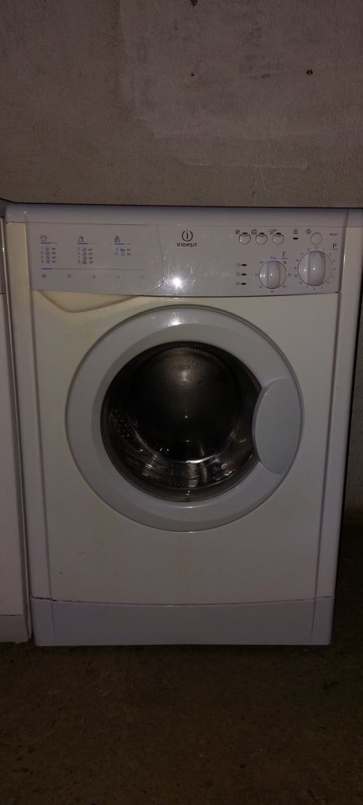 Пералня Indesit wia82