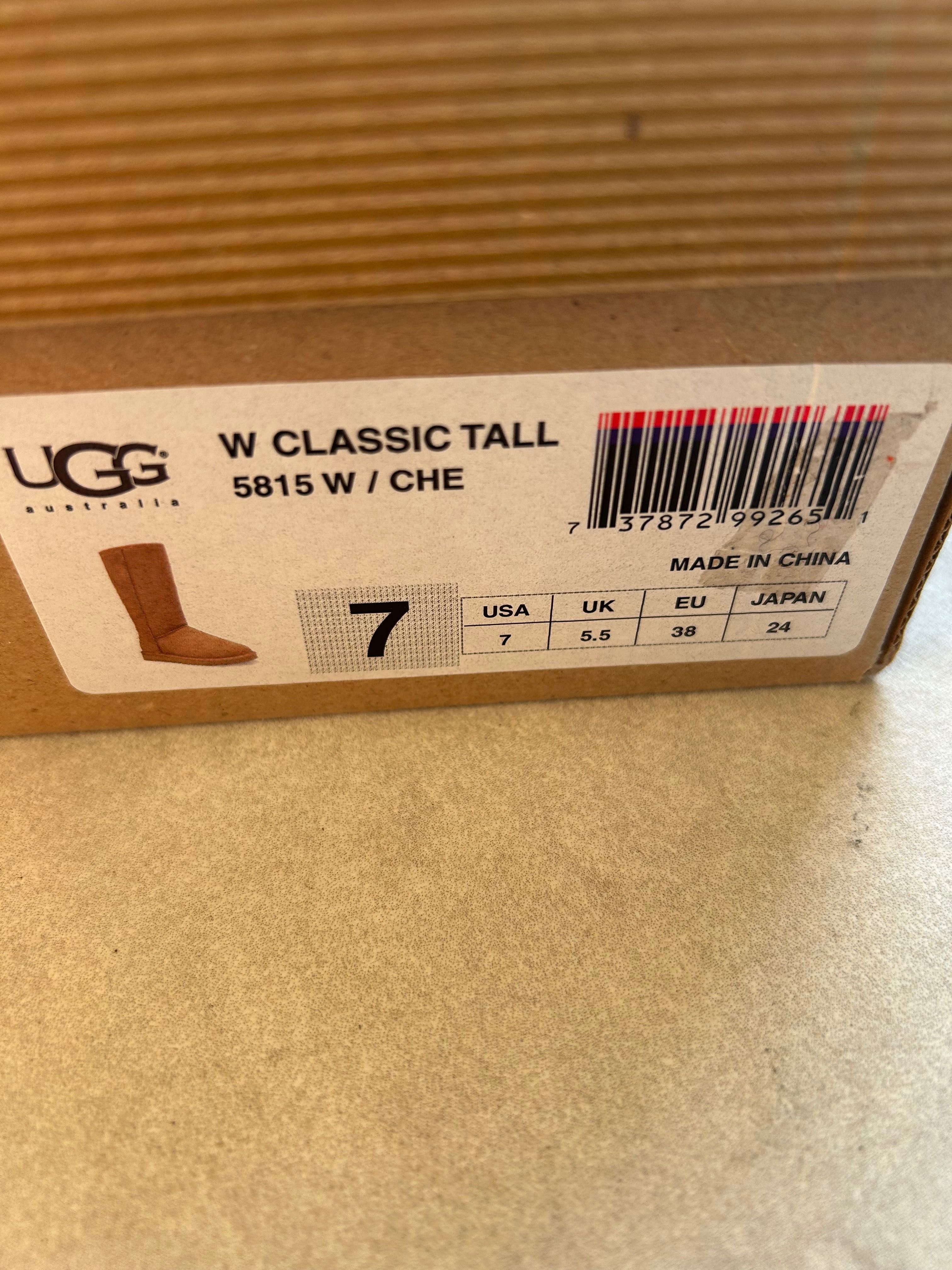 Дамски високи ботуши UGG