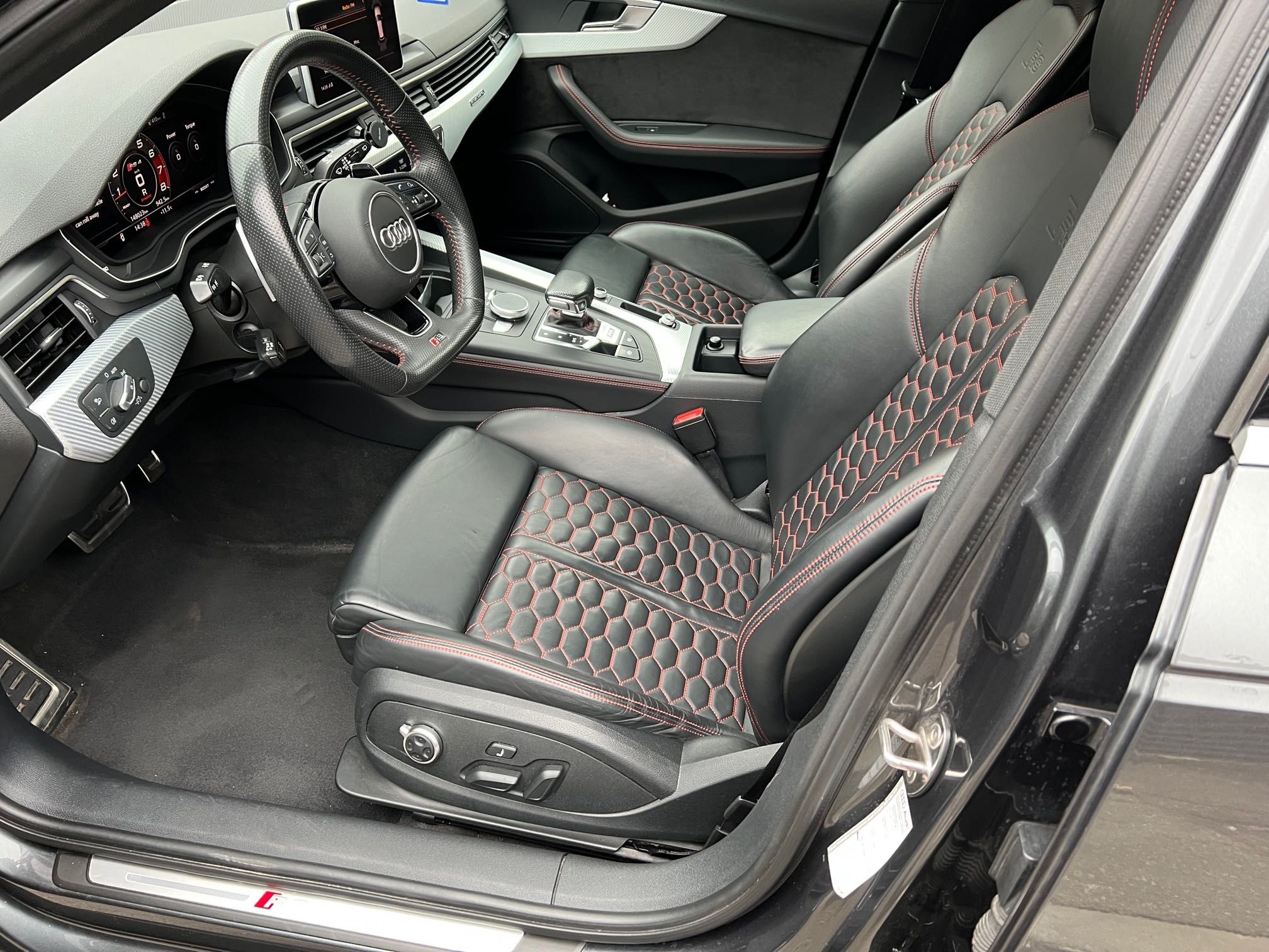 Interior Audi RS5 RS4 S5 S4 A5 A4 B9 8W full piele RS logo Scaune fata