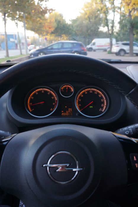 Opel Corsa D Euro 5 2010 1.2 benzina Editie Speciala 111