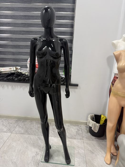 Манекены женские