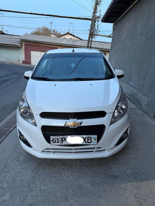 Spark Sotiladi 2015 yil 2 evro avtomat prapani bor