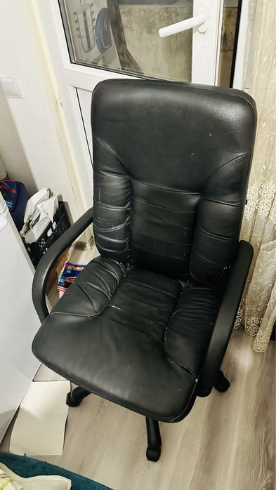 Продам кожанное кресло