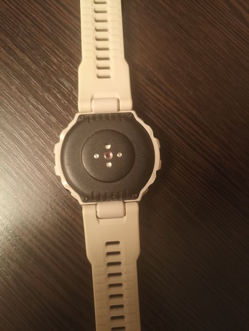 Смарт часы Amazfit T-Rex