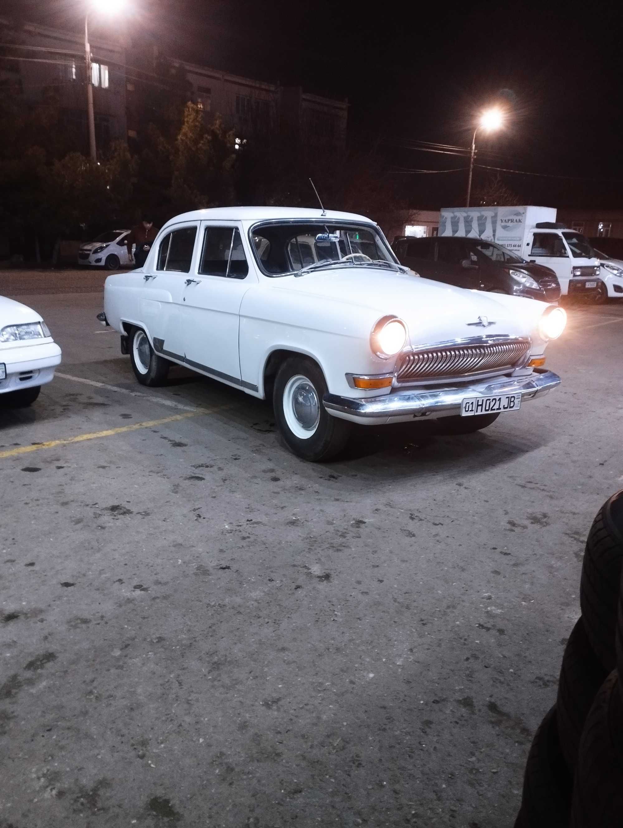 Волга газ 21 автомобиль из детства