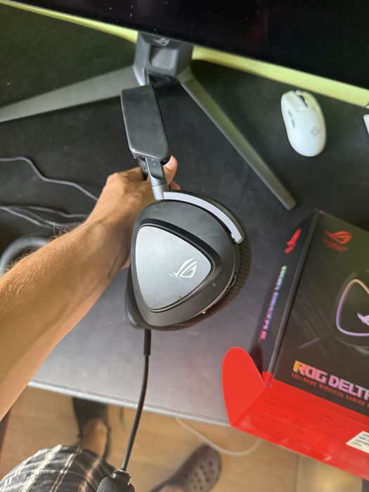 Casti Asus Rog Delta 2 wireless bluetooth rbg