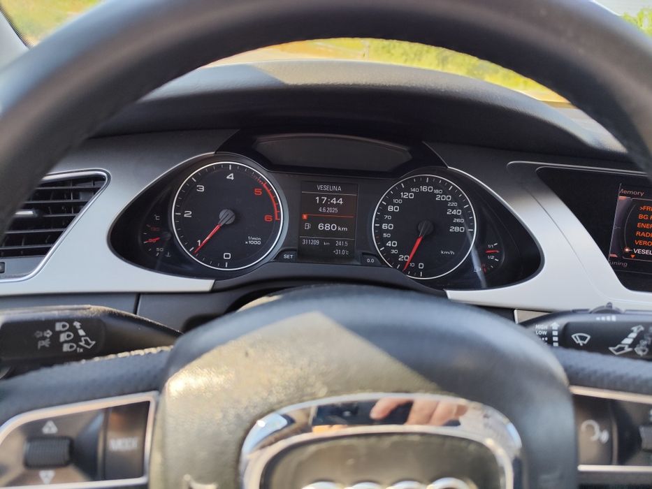 Ауди а 4 б 8 2011г.2.0tdi.143kc.