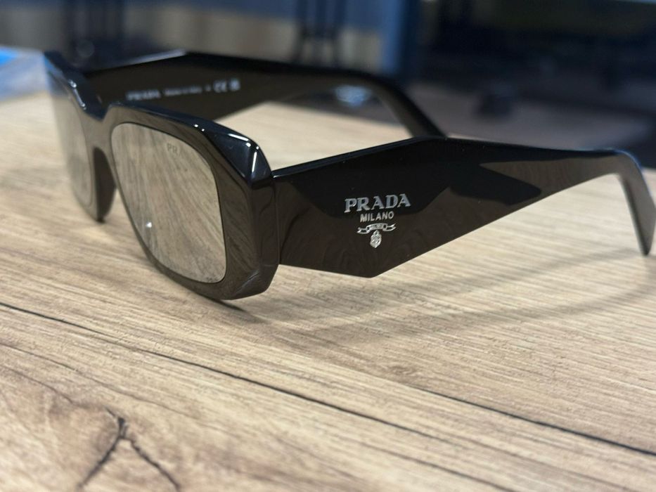 Оригинални очила Prada
