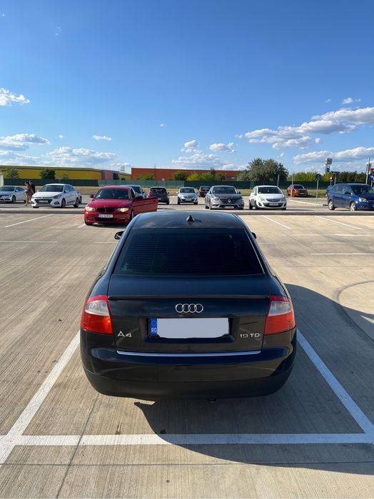 Vand Audi A4 B6 2003