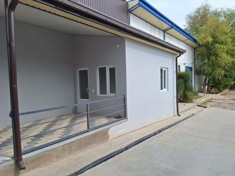 Продаётся 6 400 м² производственная база.