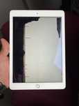 Ipad air a1566 blocat / ecran defect