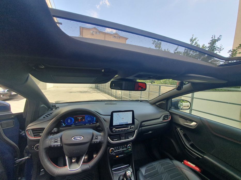 Ford Puma ST-Line X mHEV hibrid 155 cp