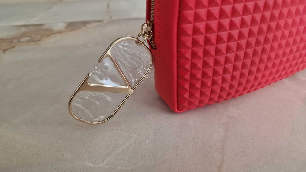 Valentino – Оригинален несесер! Нов!