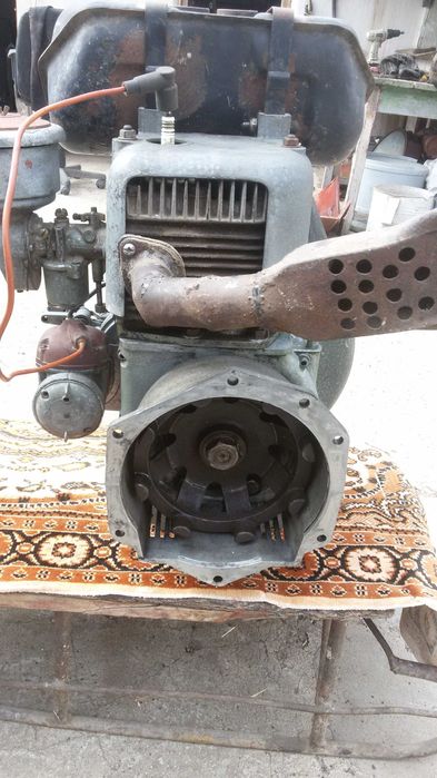 vând motor acme fe-82