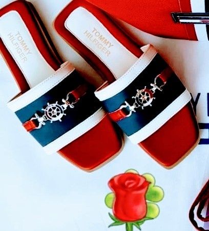 Papuci Tommy Hilfiger new model import Italia, logo metalic auriu,sac