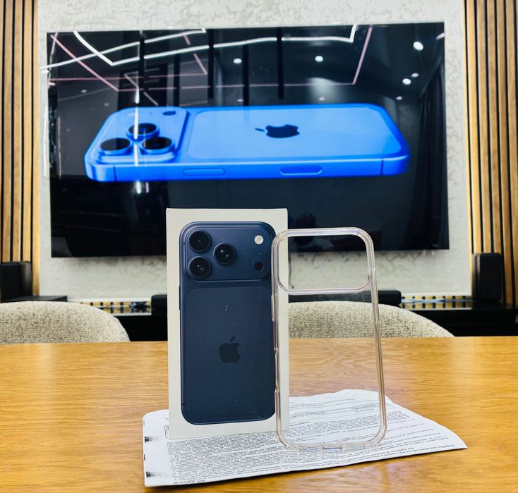 iPhone 17 Pro 256GB Deep Blue Гаранция 36’