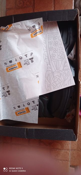 Продавам нови зумни работни обувки