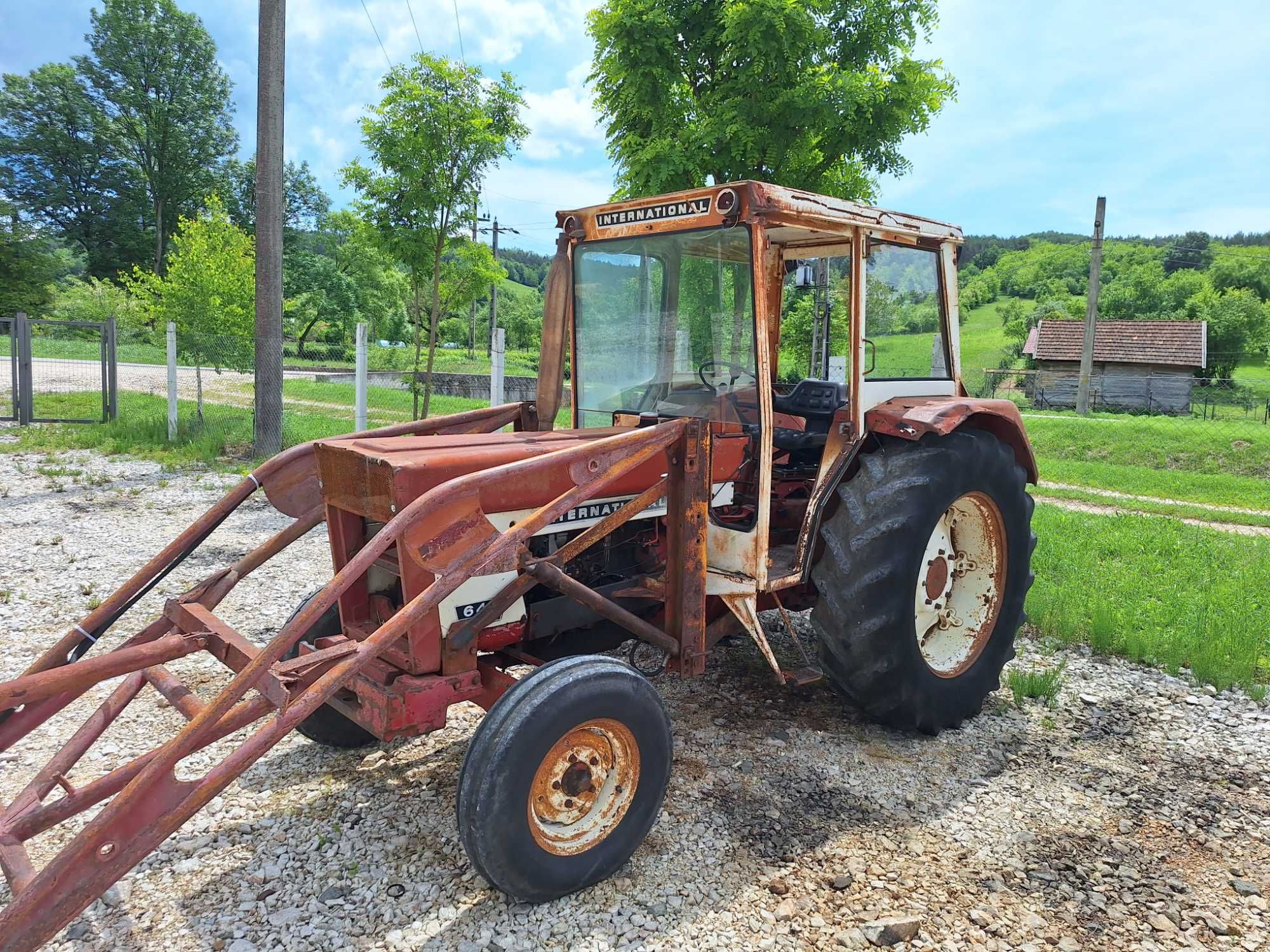 International  utb fiat 64