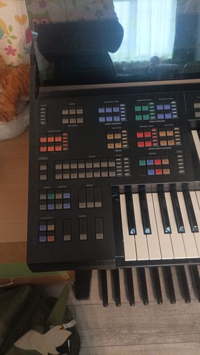 Pianina  Yamaha Electone HS-6 cu accesorii