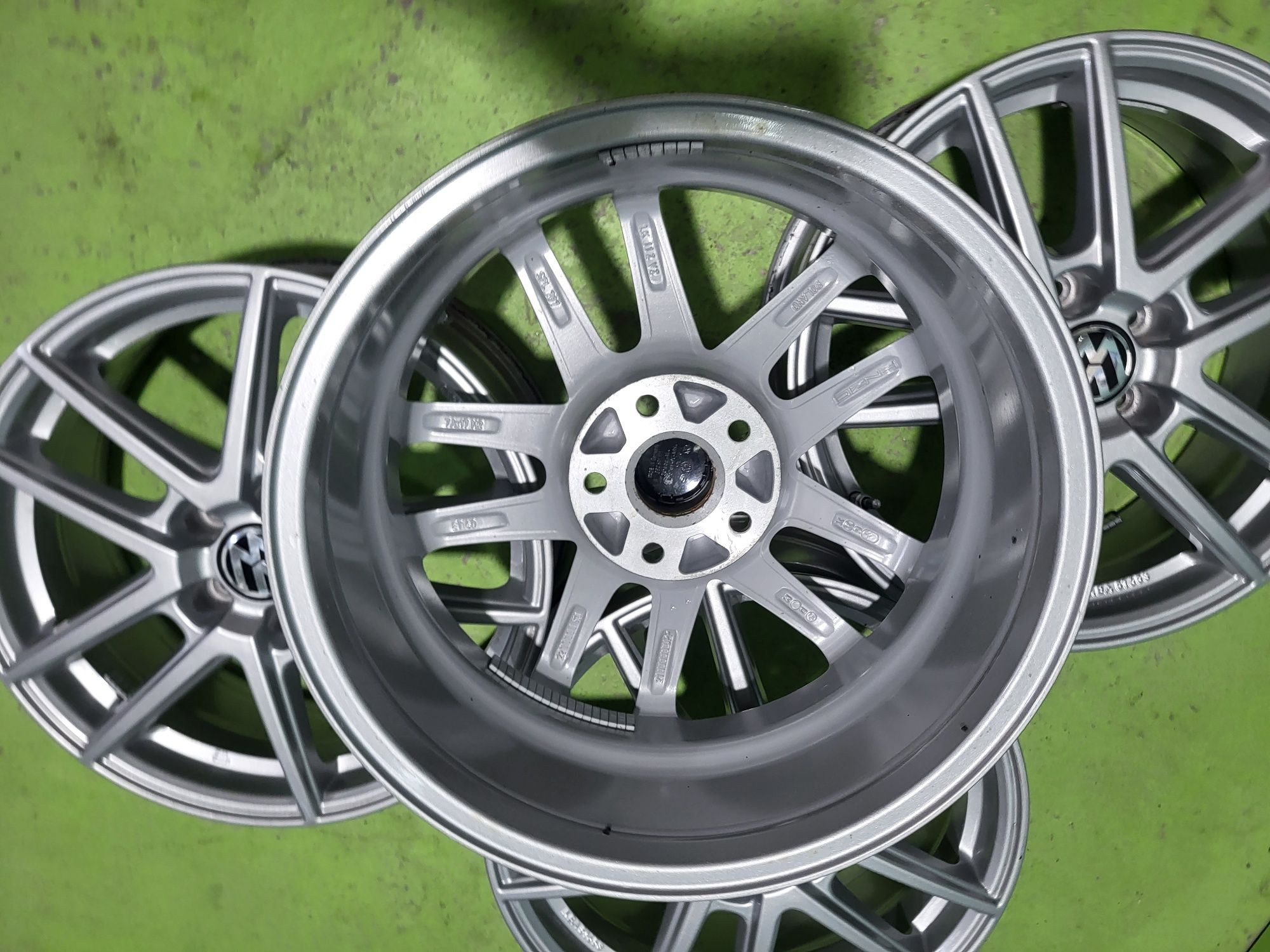 17 5x112 Vw Passat Touran Caddy Skoda
