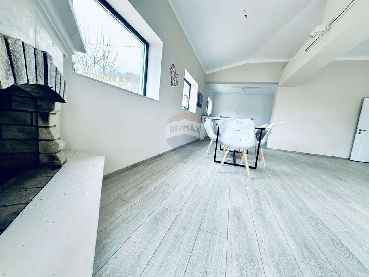 Продава се Къща в Балчик - 196 кв.м за 1613 €/кв.м - Снимка #4