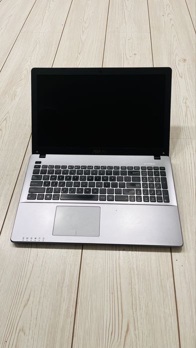Laptop asus x550L