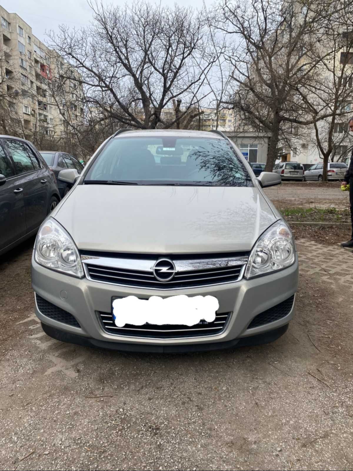 Опел Астра Н 1.6 116кс. На части Изитроник.
