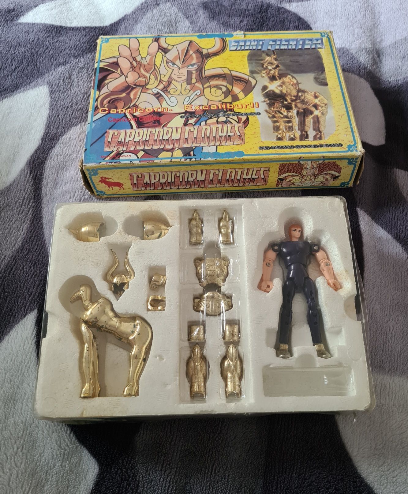 Figurina Saint Seiya Capricorn Clothes Veche Anii 80 De Colectie