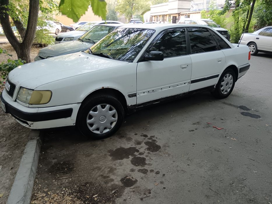 Ауди 100 вариянт бар малга