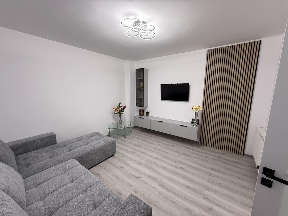 Inchiriez casa 2 camere Faleza Nord