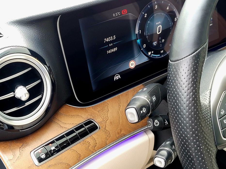 Mercedes E350d 4MATIC/140.000km/Panoramic/Distronic Plus/Soft Close