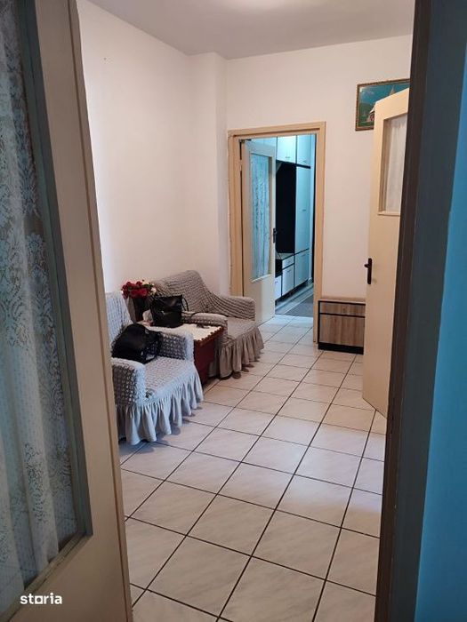 Apartament 3 camere – Zona Soarelui