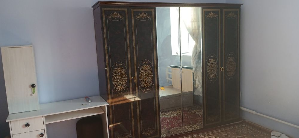 Шкаф сотилади холати яхши