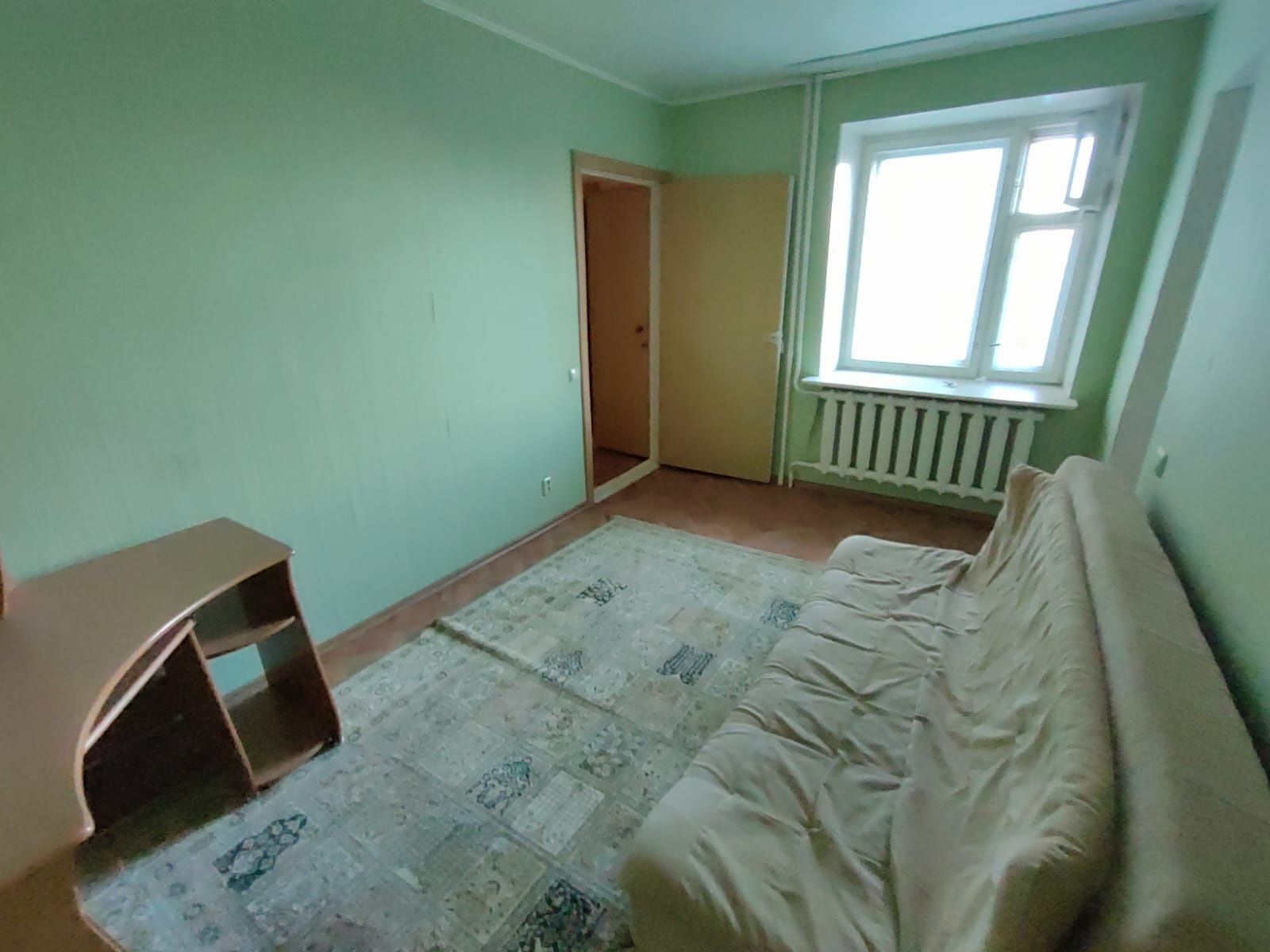 Продам 3 х комн квар. 7-15, 4 этаж.