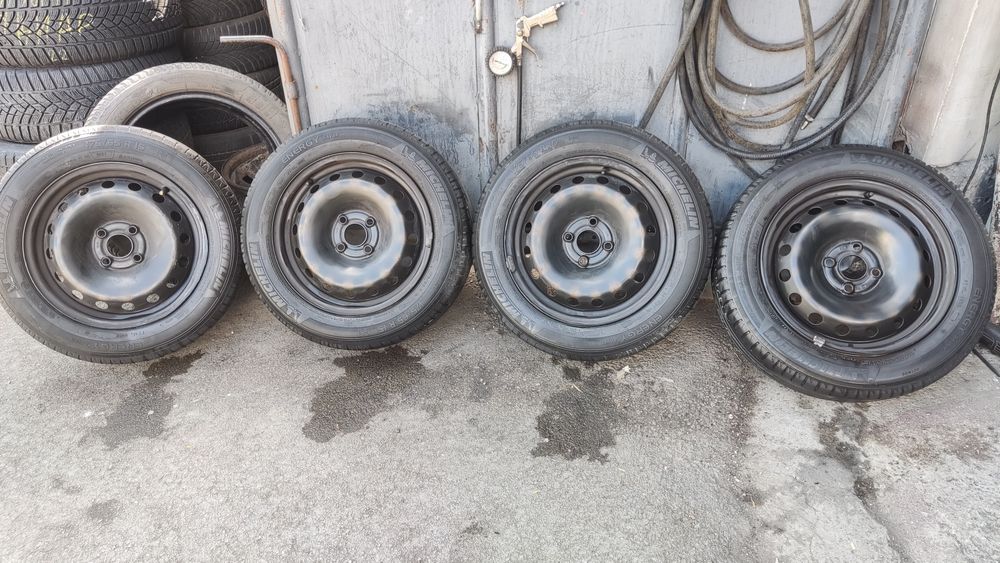 метални джанти 15 цола ,4 х100, 6,5J, ET43, центр отвор 56,6мм