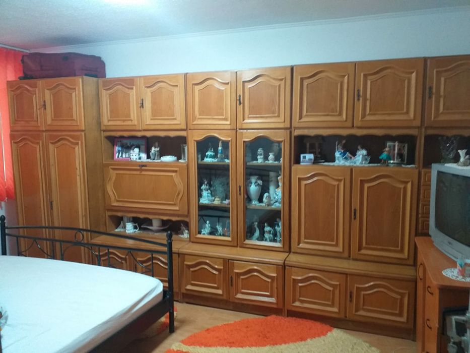 Vând mobilă Luceafărul