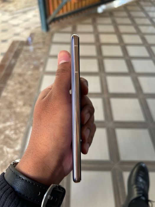 Samsung S21 5G purple