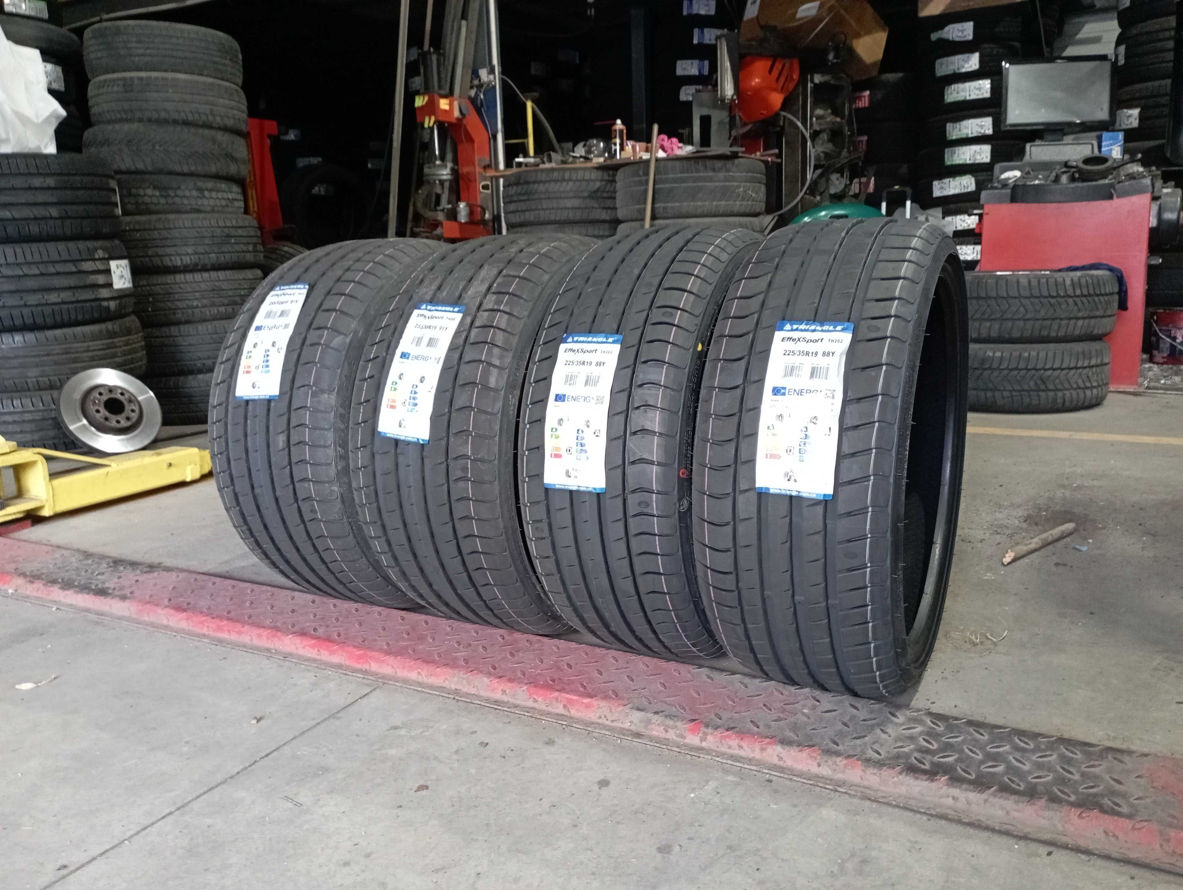 Set Anvelope (BMW) Triangle 255/30/19 Cu 225/35/19 Noi De Vara