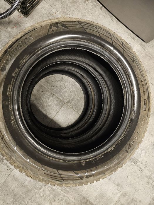 Vand 4 anvelope de iarna Hankook, 225/60 R18 104 H, runflat