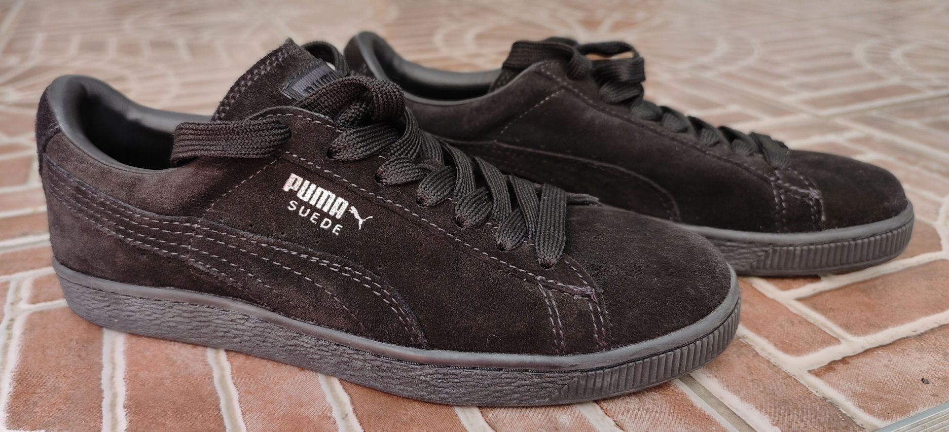 Pantofi sport Puma Suede Classic 41, noi