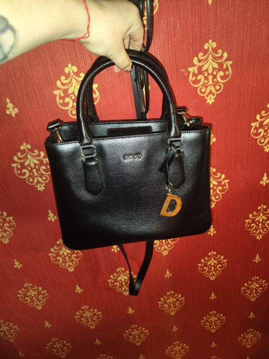 Geanta DKNY neagra
