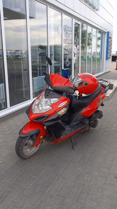 Продам скутер 150 кубов цена 300000 или обмен на авто