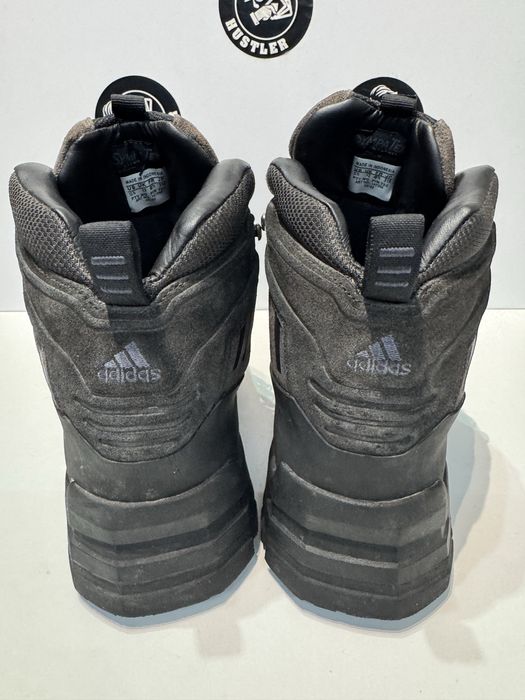 Зимни туристически обувки ADIDAS WATERPROOF .Номер 48.5