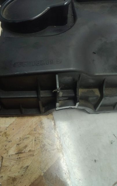 Capac culbutori 03G103469S 2.0 tdi BKD Seat Toledo 3 - 5P seria