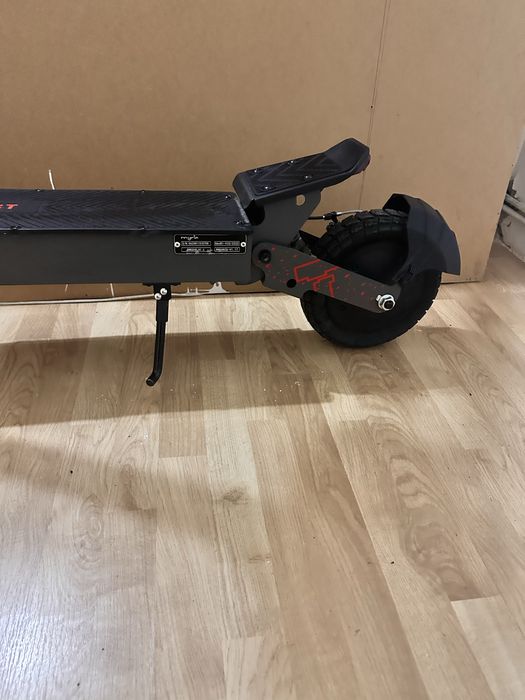 Trotineta MYRIA Road traveller