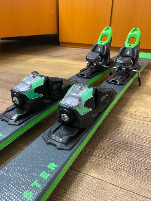 Vand schiuri ATOMIC redster x5