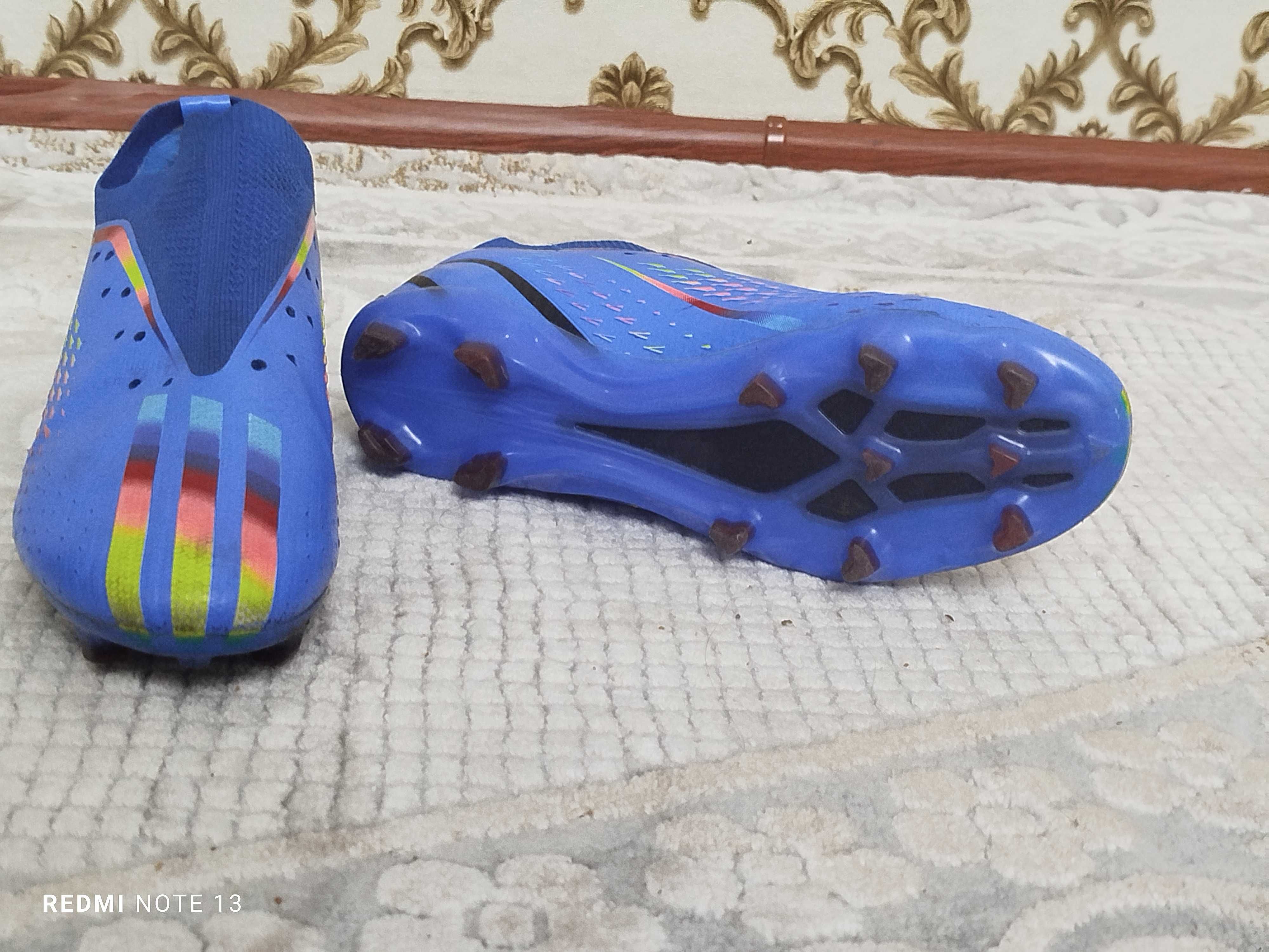 Эти бутсы — это Adidas Predator Edge+